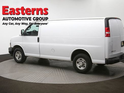 Used 2018 Chevrolet Express 2500 w/ Driver Convenience Package RWD image 62