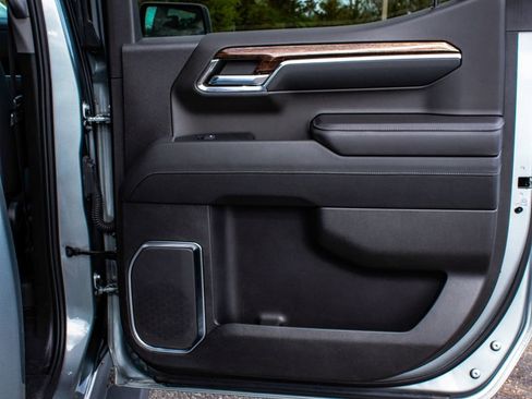 Used 2023 GMC Sierra 1500 Elevation image 12