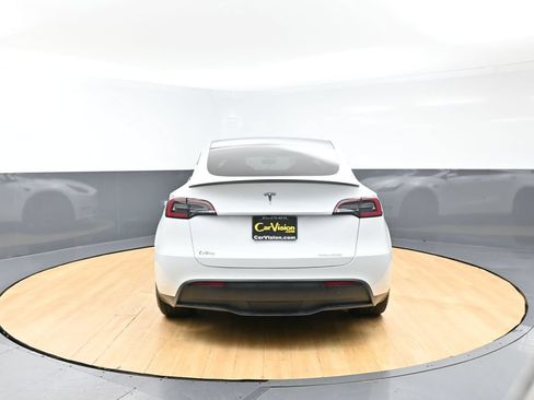 Used 2023 Tesla Model Y Performance AWD/4WD image 8