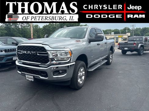 Used 2024 RAM 2500 Big Horn AWD/4WD image 3