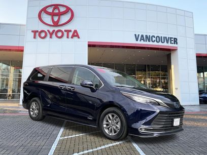 Certified 2021 Toyota Sienna XLE