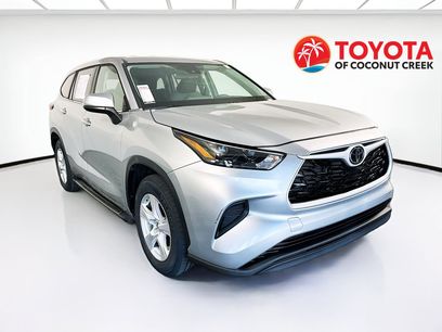 Used 2023 Toyota Highlander L
