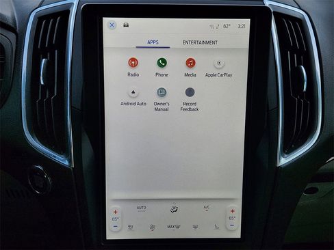 Used 2022 Ford Edge Titanium image 17