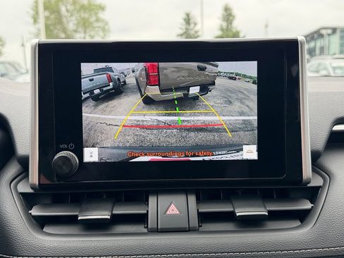 Certified 2025 Toyota RAV4 XLE AWD/4WD image 22