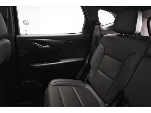 Used 2025 Chevrolet Blazer RS FWD image 9