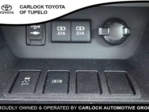 Used 2018 Toyota Highlander Limited FWD image 34