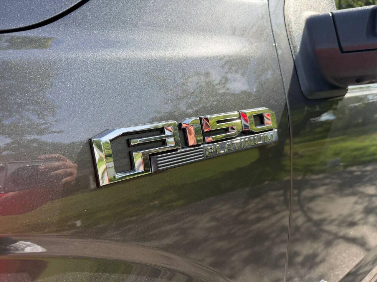 Used 2015 Ford F150 Platinum w/ Equipment Group 701A Luxury AWD/4WD image 58