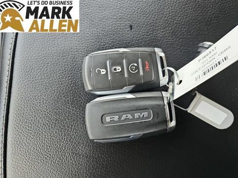 Used 2025 RAM 2500 Big Horn AWD/4WD image 35