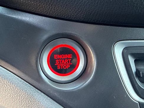 Used 2018 Honda Pilot LX image 25