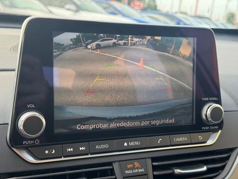 Used 2024 Nissan Altima 2.5 SR FWD image 22