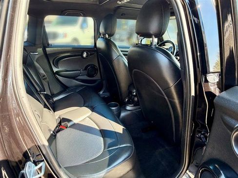 Used 2021 MINI Cooper 4-Door Hardtop FWD image 15