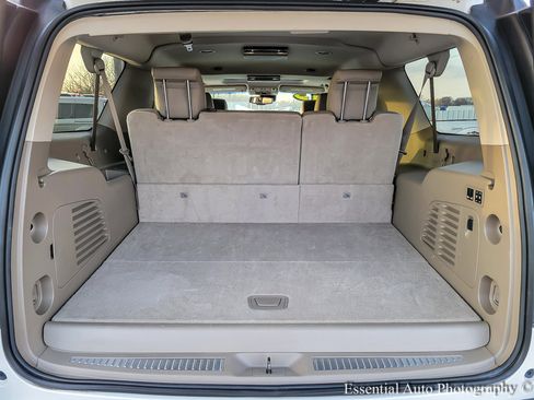 Used 2015 GMC Yukon XL SLT w/ Open Road Package image 30