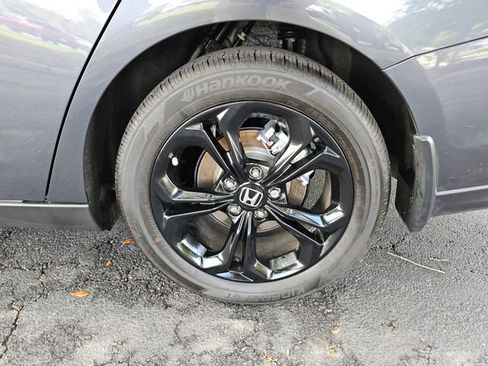 Certified 2025 Honda Accord SE image 9