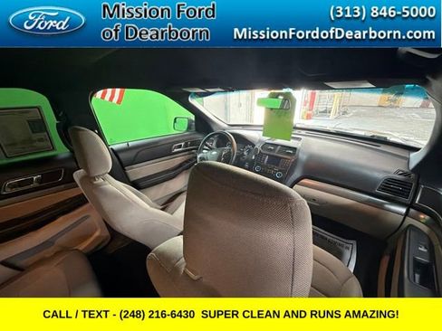 Used 2019 Ford Explorer XLT AWD/4WD image 50