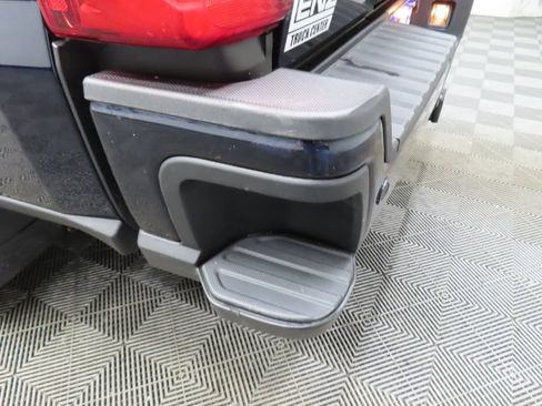 Used 2025 Ford F250 Lariat w/ Black Appearance Package AWD/4WD image 53