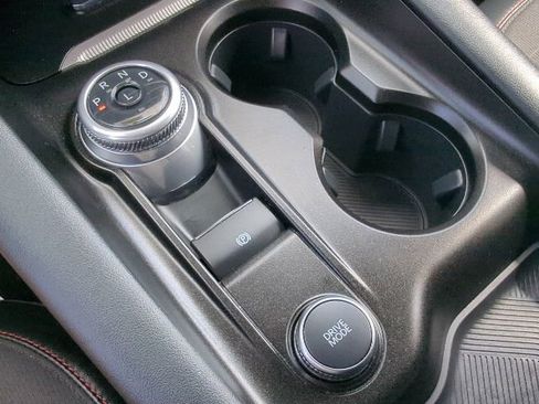 Used 2025 Ford Explorer ST-Line image 31