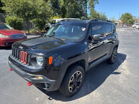 Used 2016 Jeep Renegade Trailhawk w/ Popular Equipment Group image 1