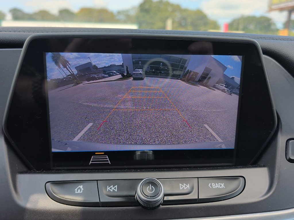Used 2019 Chevrolet Blazer LT FWD image 15