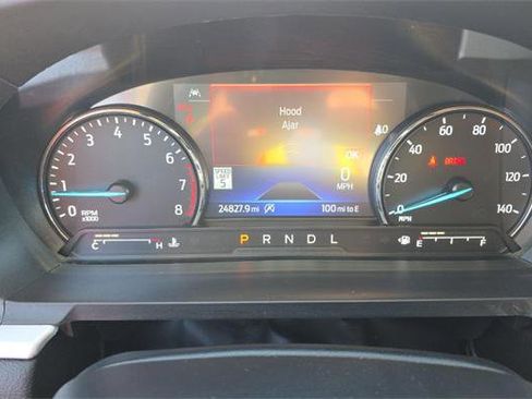 Used 2023 Ford Explorer XLT w/ Equipment Group 202A AWD/4WD image 12
