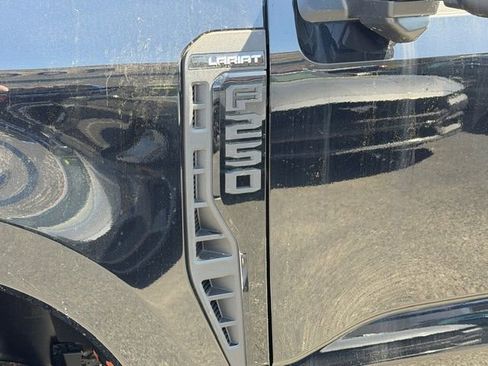 New 2026 Ford F250 Lariat w/ Black Appearance Package image 22