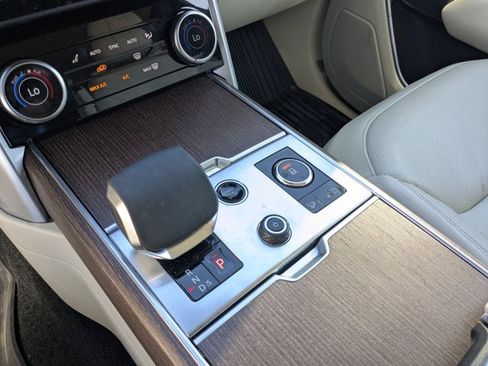 Used 2023 Land Rover Range Rover SE AWD/4WD image 11