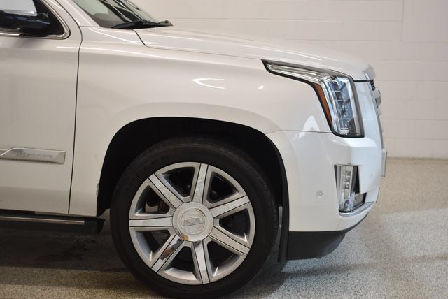 Used 2017 Cadillac Escalade ESV Premium Luxury AWD/4WD image 13