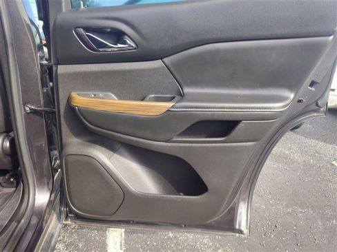 Used 2018 GMC Acadia SLE w/ Driver Alert Package I image 38