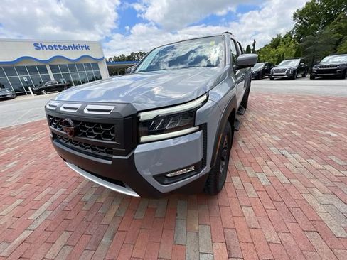 Used 2026 Nissan Frontier Pro-X w/ Pro-X Convenience Package RWD image 24