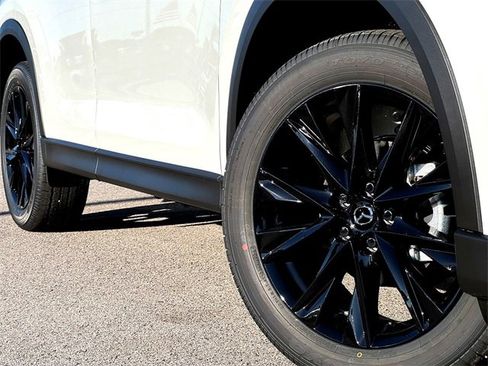 New 2025 MAZDA CX-5 Carbon Edition image 2