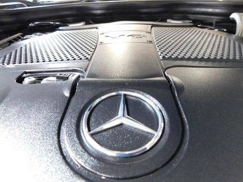 Used 2014 Mercedes-Benz E 350 4MATIC Sedan image 17