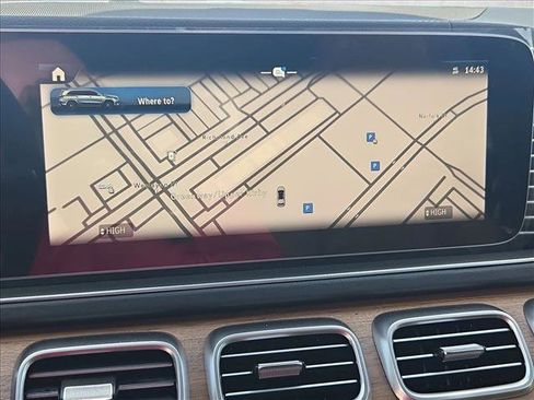 New 2026 Mercedes-Benz GLS 580 4MATIC image 10