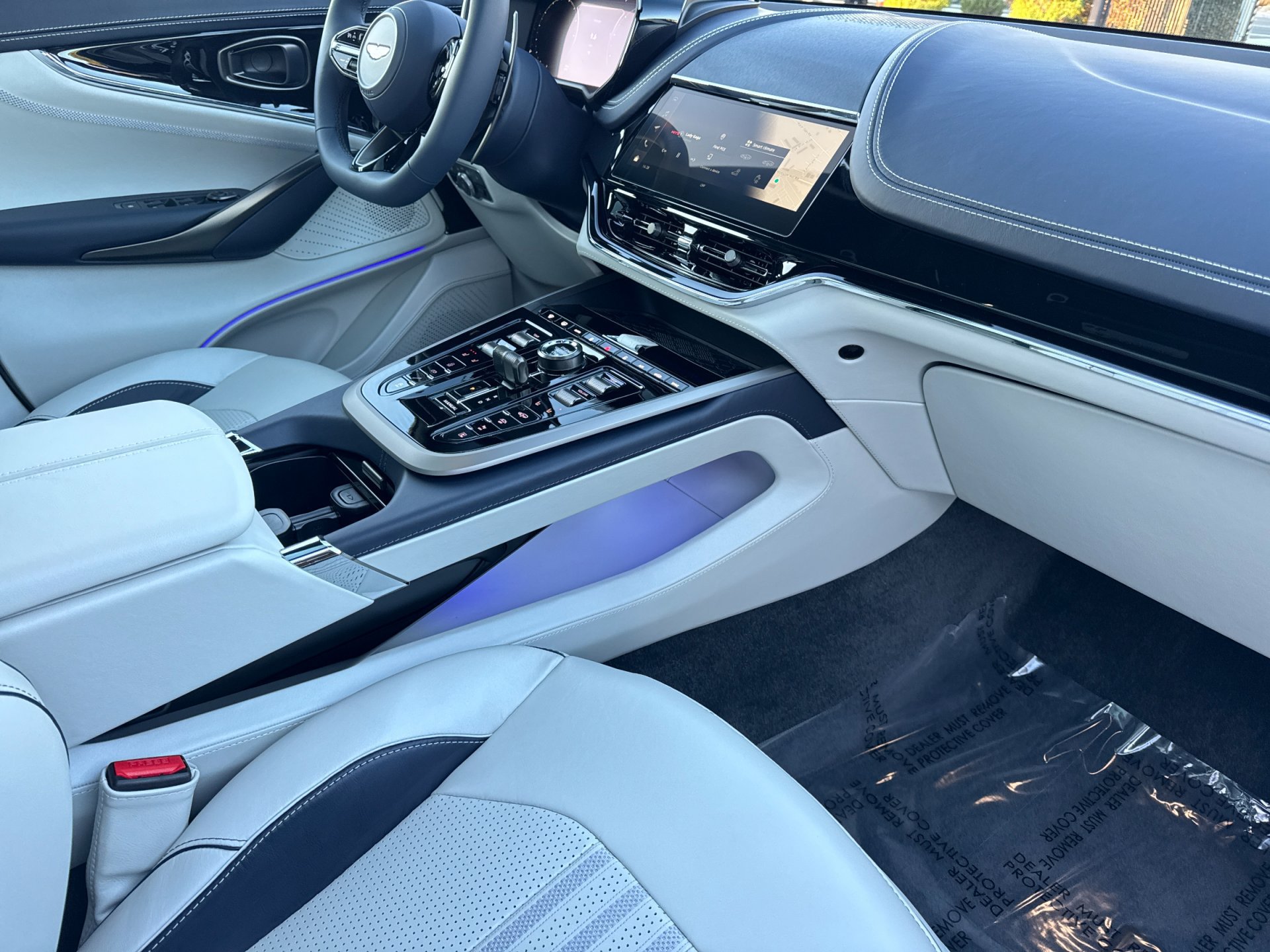 Used 2026 Aston Martin DBX 707 AWD/4WD image 18