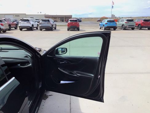 Used 2022 Chevrolet Malibu LT w/ LT Plus Package FWD image 16