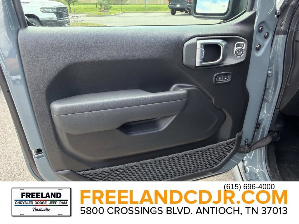New 2026 Jeep Gladiator Rubicon AWD/4WD image 17