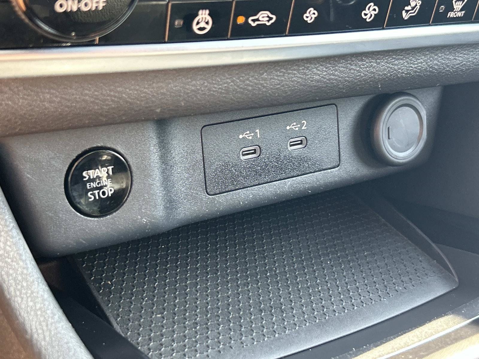 Used 2024 Nissan Rogue SV w/ SV Premium Package FWD image 36