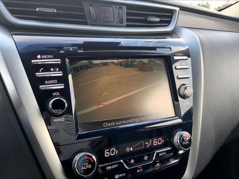 Used 2023 Nissan Murano SV image 27