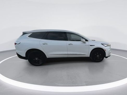 Used 2024 Buick Enclave Essence w/ Sport Touring Edition image 12