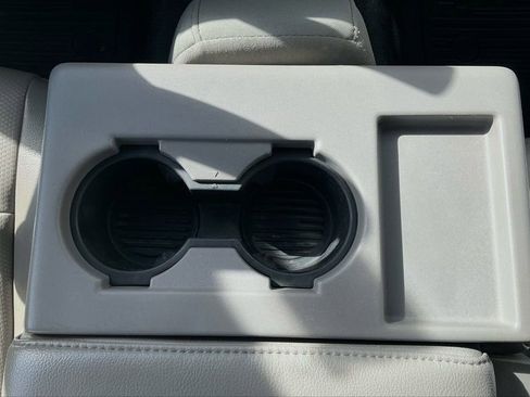 Used 2021 Ford F250 XL w/ Power Equipment Group image 17