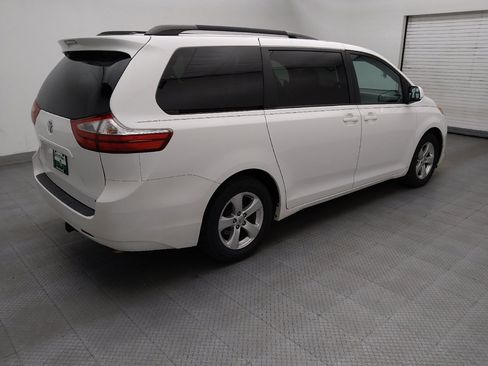 Used 2017 Toyota Sienna LE FWD image 10