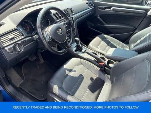 Used 2017 Volkswagen Passat 1.8T SE FWD image 3