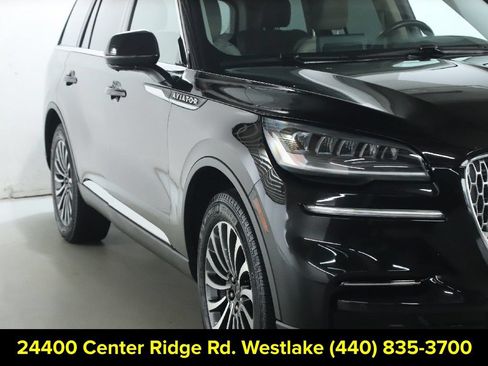 Used 2024 Lincoln Aviator Reserve w/ Elements Package Plus AWD/4WD image 9
