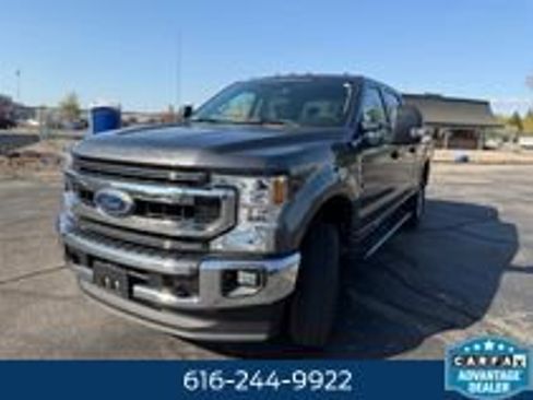 Used 2020 Ford F250 XLT w/ XLT Value Package AWD/4WD image 2
