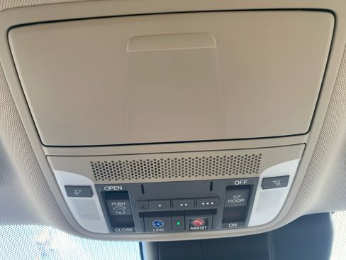 Used 2016 Acura RDX AWD w/ Advance Package image 25