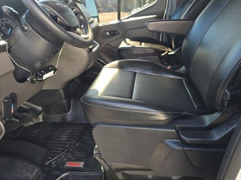 Used 2025 Ford Transit 250 Low Roof w/ Load Area Protection Package image 8
