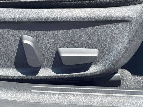 Used 2026 Genesis G70 2.5T AWD/4WD image 16