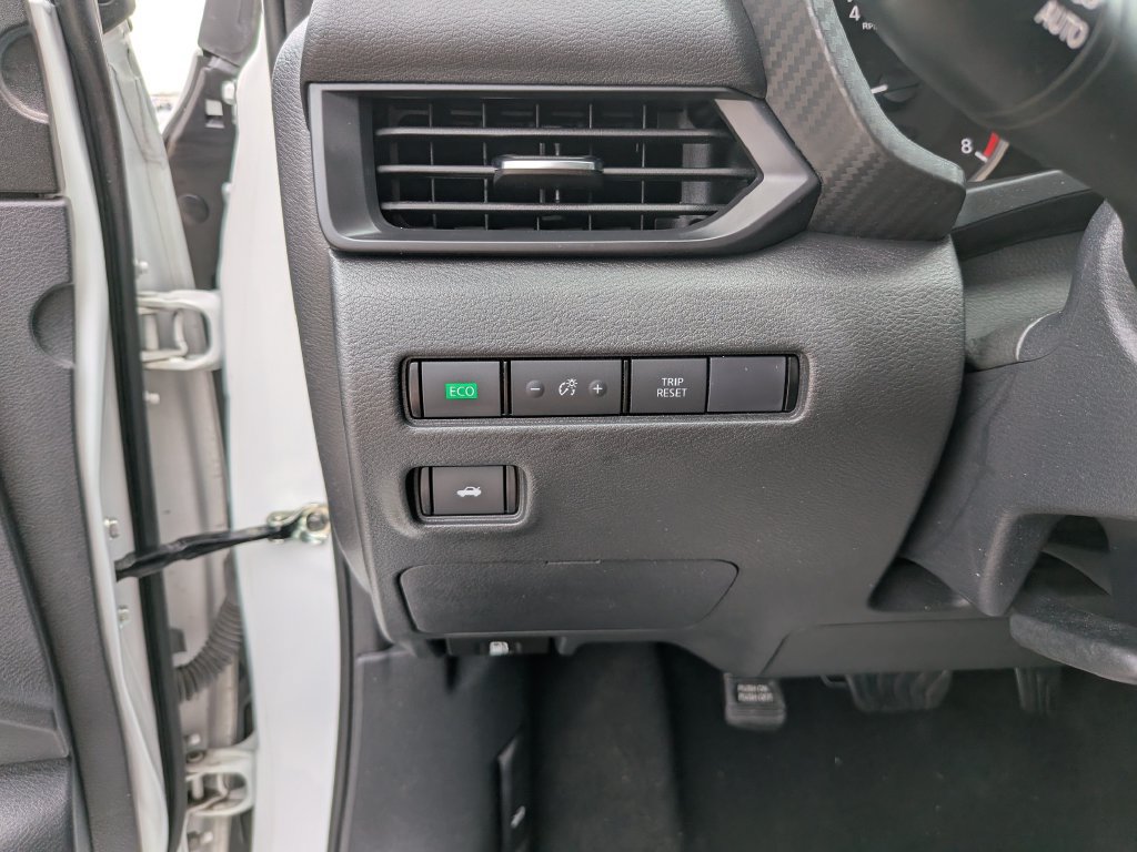 Used 2024 Nissan Sentra S FWD image 28