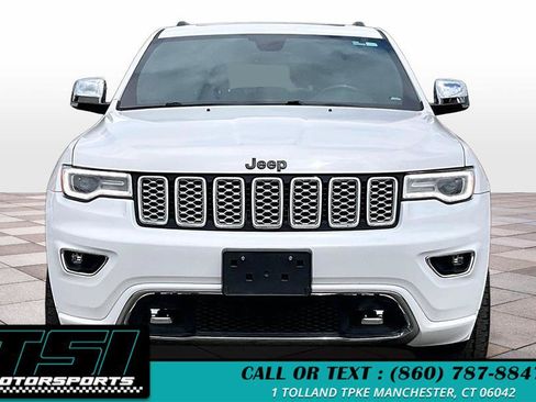Used 2017 Jeep Grand Cherokee Overland AWD/4WD image 3