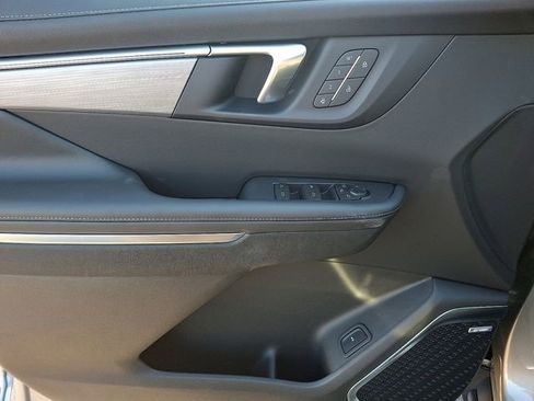 New 2026 Buick Enclave Preferred w/ Power Package image 9