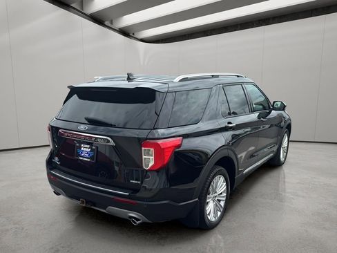 Used 2021 Ford Explorer Limited AWD/4WD image 5
