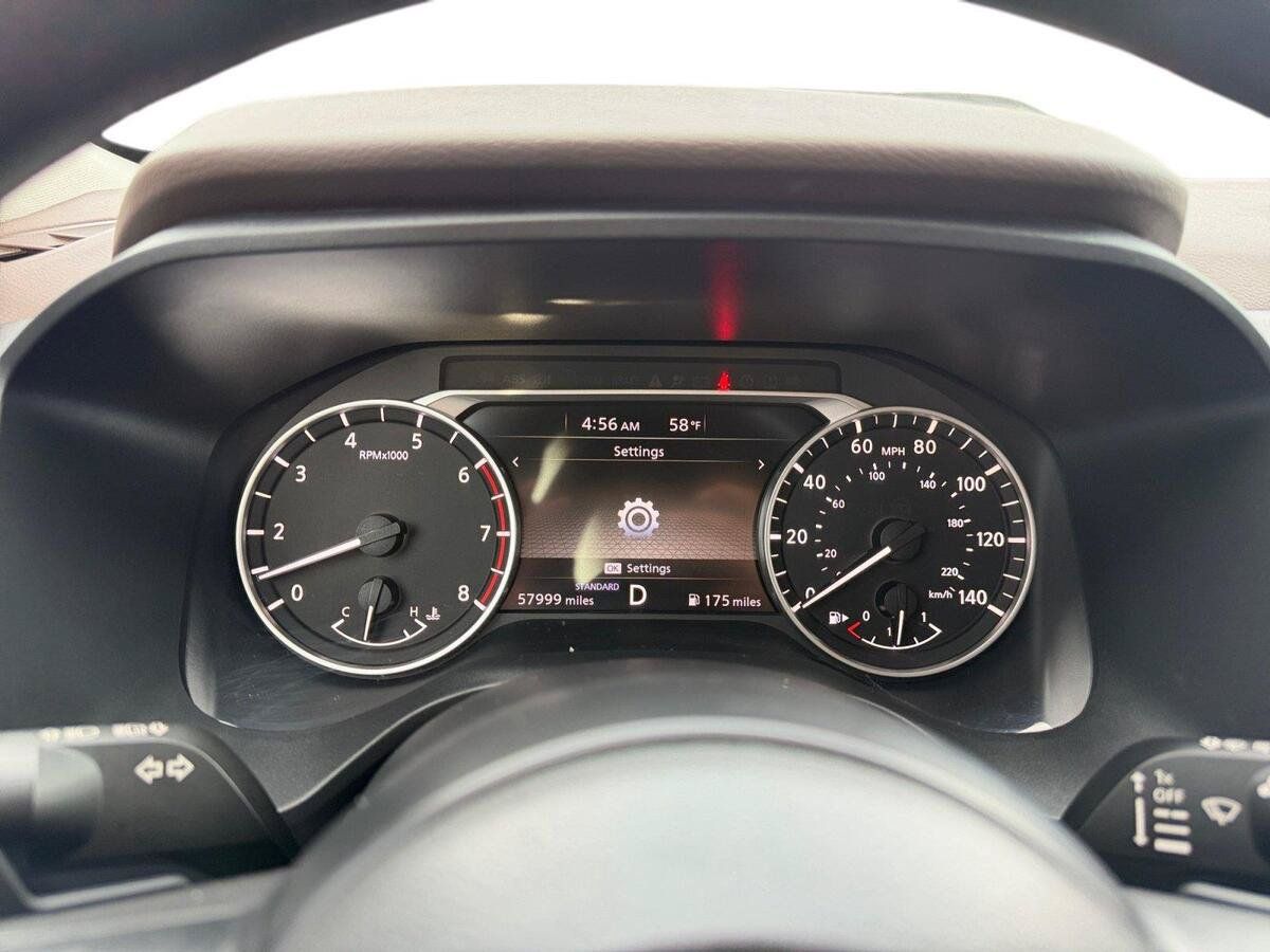 Used 2023 Nissan Rogue S FWD image 16